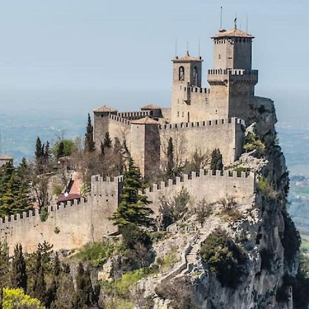 Relax In Collina A Due Passi Dal Mare Apartment Torriana ภายนอก รูปภาพ