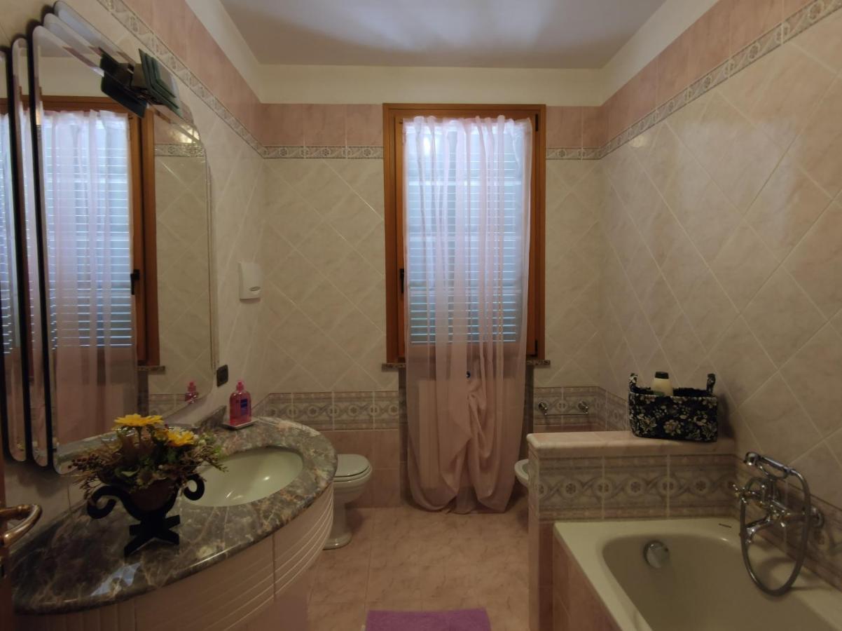 Relax In Collina A Due Passi Dal Mare Apartment Torriana ภายนอก รูปภาพ